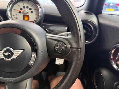 Mini Hatch 1.6 Cooper D London 2012 Euro 5 (s/s) 3dr 27