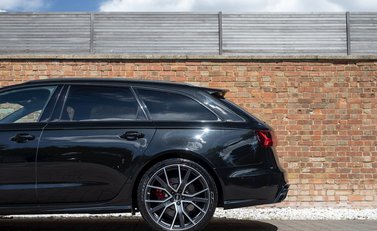 Audi RS6 Avant Performance 29