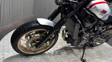 Yamaha XSR700 700 XTRIBUTE 2020 ONLY 5K AKRAPOVIC EXHAUST MODERN RETRO A2 29