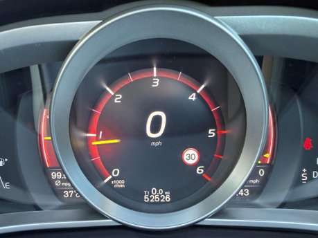 Volvo V40 2.0 D3 Inscription Auto Euro 6 (s/s) 5dr 17