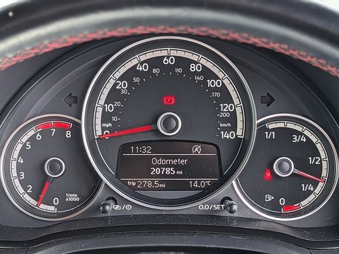 Volkswagen Up TSI up! GTI 26