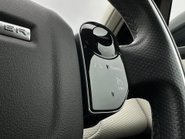 Land Rover Range Rover Velar R-DYNAMIC SE 55