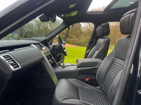 Land Rover Discovery METROPOLITAN EDITION MHEV 15