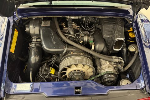 Porsche 911 Carrera 993 Carrera 27