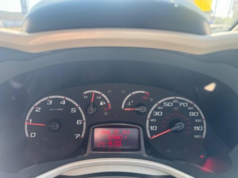 Ford Ka 1.2 Zetec White Edition Euro 6 (s/s) 3dr 9