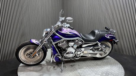 Harley-Davidson V-Rod 1130 2006 24K LONG MOT STUNNING CRUISER CUSTOM BIKE 42