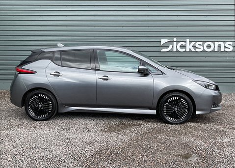 Nissan LEAF N-CONNECTA 8