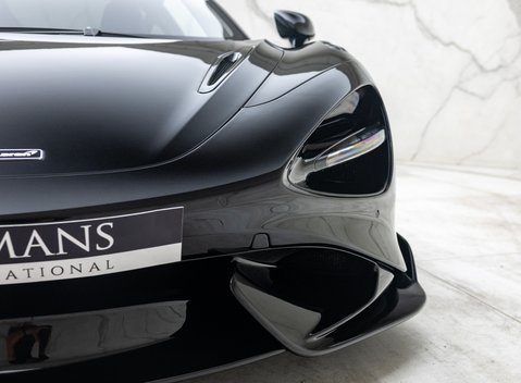 McLaren 765LT 36