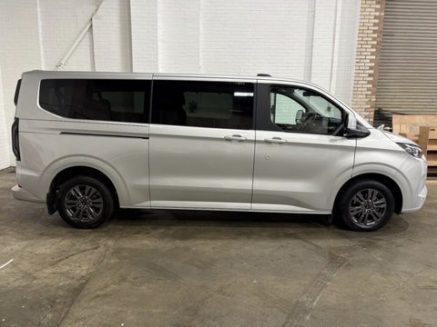 Ford Tourneo Custom 340 TITANIUM ECOBOOST 4