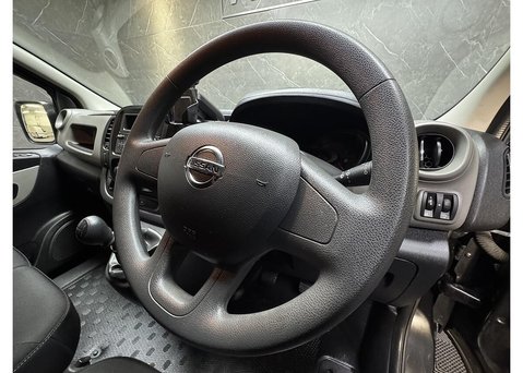 Nissan NV300 1.6 dCi 1.2t Acenta Panel Van 5dr Diesel Manual L2 H1 Euro 6 (120 ps) 31