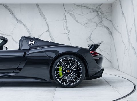 Porsche 918 Spyder 37