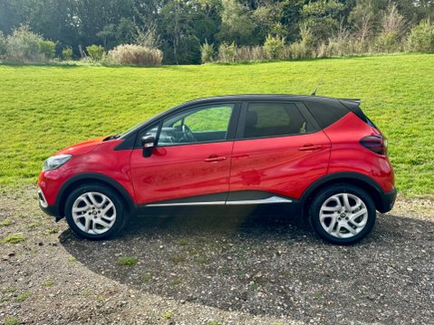Renault Captur ICONIC TCE 6