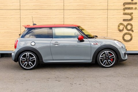 Mini Hatch JOHN COOPER WORKS 13