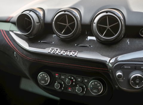 Ferrari F12 Berlinetta 16