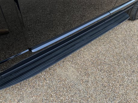 Land Rover Range Rover WESTMINSTER BLACK MHEV 34