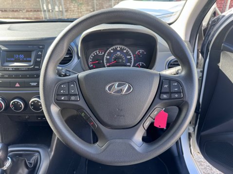 Hyundai i10 SE 14