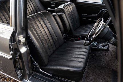 Mercedes-Benz S 280 SE 3.5 Saloon 28