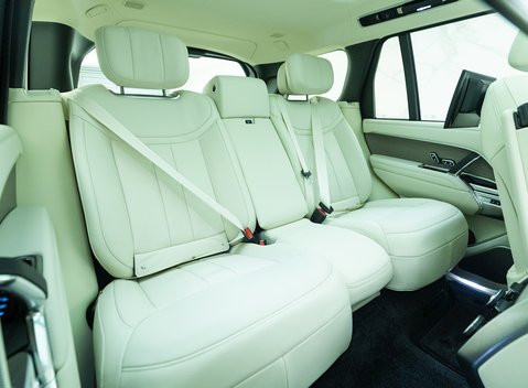 Land Rover Range Rover D350 First Edition 12