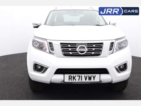 Nissan Navara 2.3 Navara Tekna dCi Auto 4WD 5dr 7