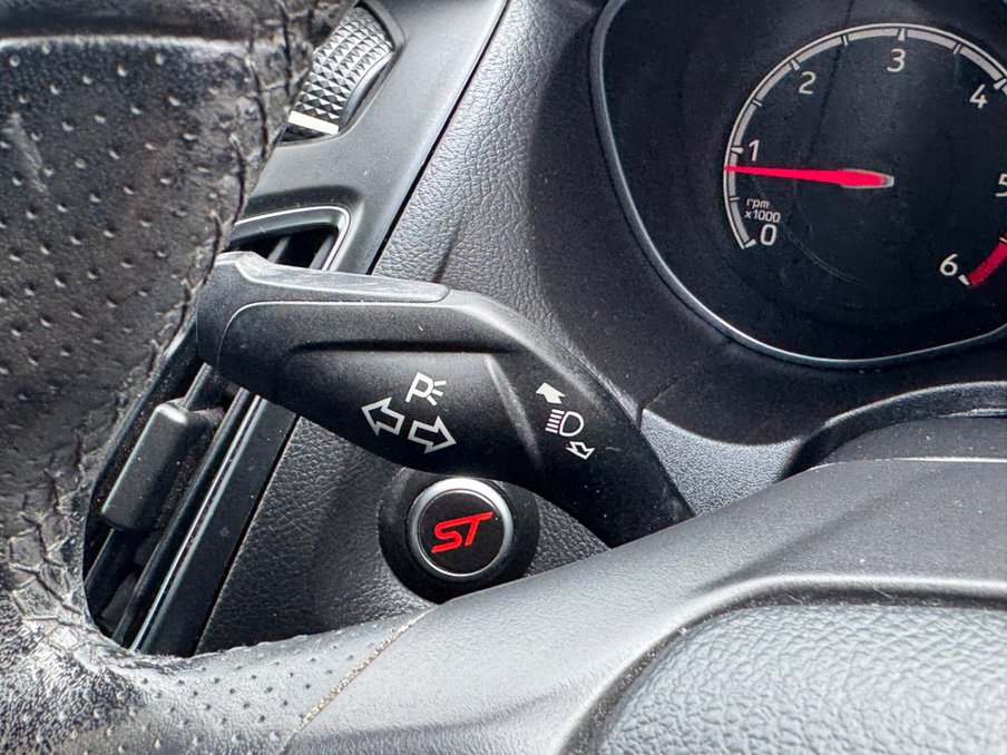2017 Ford Focus — image 36