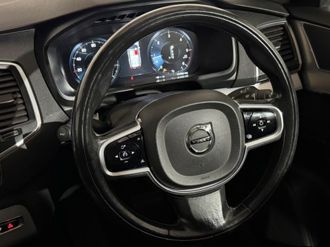 Volvo XC90 D5 POWERPULSE MOMENTUM AWD 13