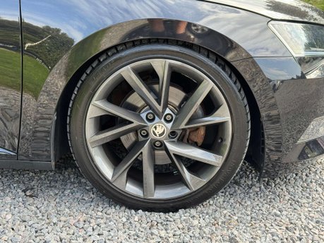 Skoda Superb 2.0 Superb SportLine+ TDI Semi-Auto 5dr 14