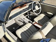 Mercedes-Benz SL Series 230 SL 51