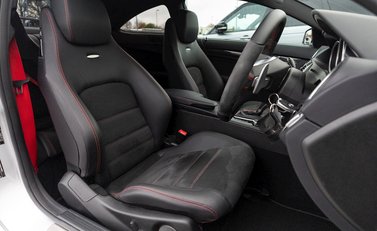 Mercedes-Benz C63 AMG Black Series 12