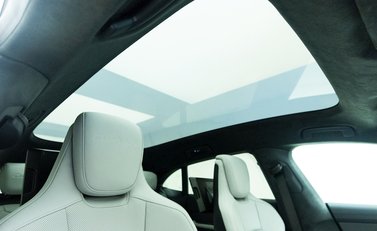 Porsche Taycan Turbo S Cross Turismo 11