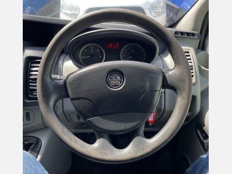 Vauxhall Vivaro 2.0 2900 CDTi Sportive Crew Van FWD L3 5dr 29