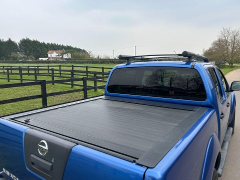 Nissan Navara 2.5 dCi Tekna Auto 4WD Euro 5 4dr 30