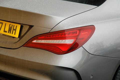 Mercedes-Benz CLA Class CLA 200 D AMG LINE 9