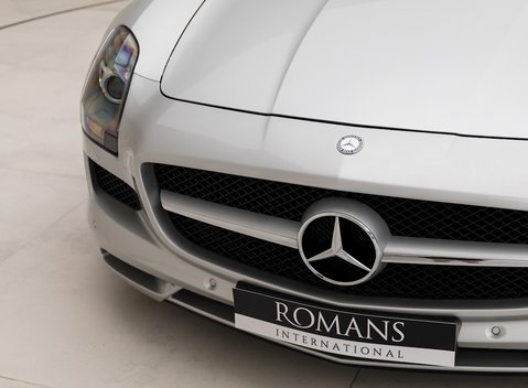 Mercedes-Benz SLS AMG 20