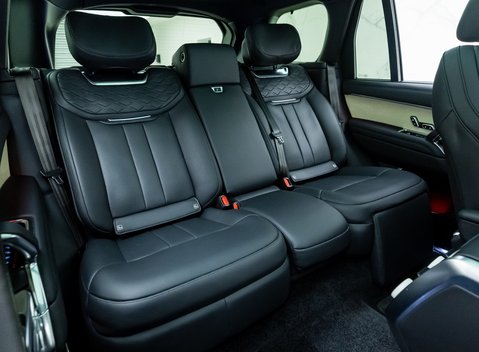 Land Rover Range Rover P530 SV 14