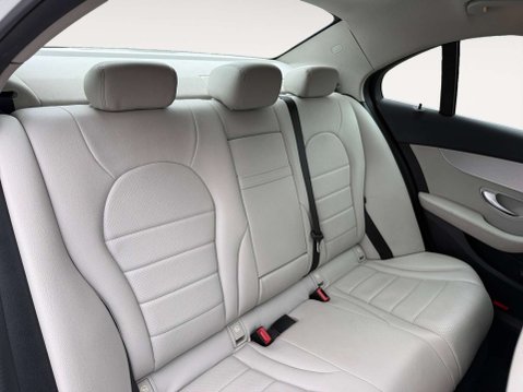 Mercedes-Benz C Class 2.0 C200 Sport Auto 4dr 14