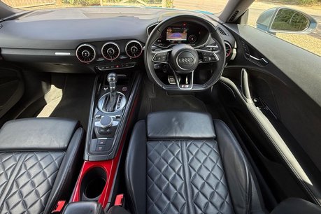 Audi TT TTS TFSI QUATTRO 29