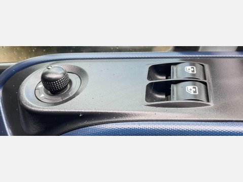 Iveco Daily 2.3D HPI 14V Business 35S 3520 Panel Van 5dr Diesel HiMatic MWB H2 Euro 6 ( 20