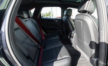 Porsche Cayenne S 16