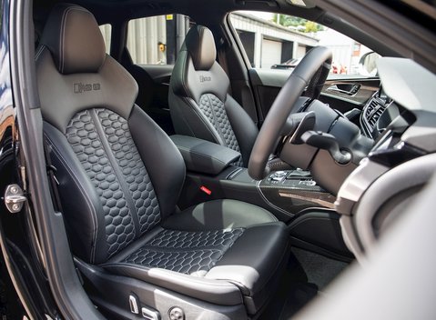 Audi RS6 Avant Performance 12