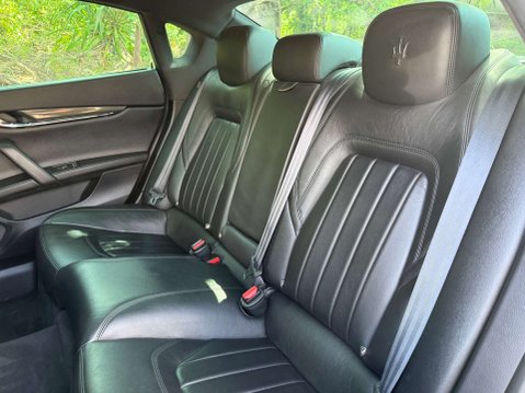 Maserati Quattroporte 3.0 Quattroporte DV6 Auto 4dr 33