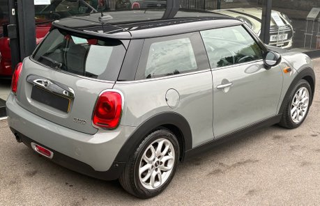 Mini Hatch Cooper 1.5 Pepper 3 door + VISUAL BOOST + REVERSE CAMERA + REAR PDC 9