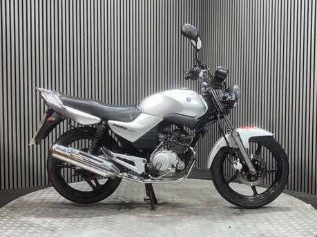 Yamaha YBR 125 2005 20K CARBED MODEL PROJECT LEARNER BIKE 125CC