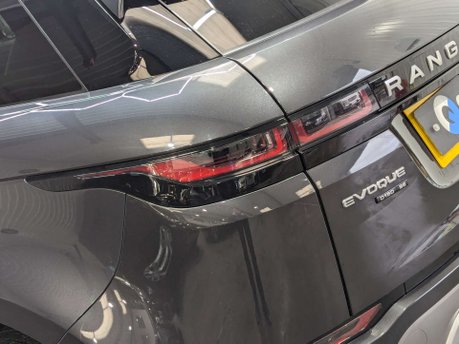 Land Rover Range Rover Evoque 2.0 Range Rover Evoque SE D Auto 4WD 5dr 32