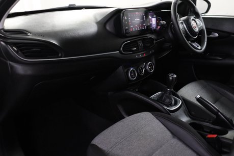 Fiat Tipo CROSS 32