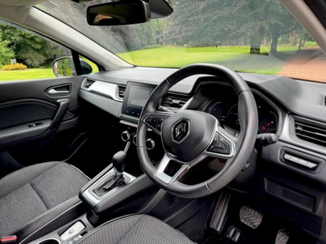 Renault Captur TECHNO E-TECH 15