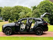 Jaguar F-Pace R-DYNAMIC HSE BLACK 90TH ANNIVERSARY EDITION 21
