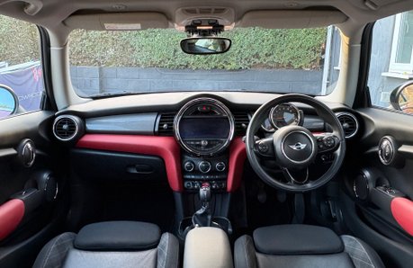 Mini Hatch Cooper 1.5 Chili / Media XL 3 door - DEPOSIT TAKEN 11