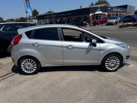 Ford Fiesta 1.6 Titanium Powershift Euro 5 5dr 13