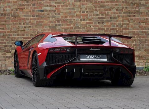 Lamborghini Aventador SV 32