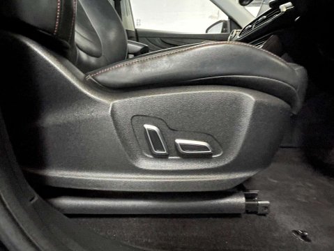 MG HS 1.5 MG HS Exclusive PHEV Auto 5dr 12